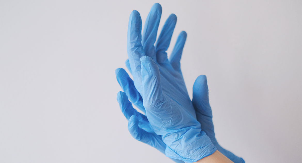 Guantes de nitrilo, vinilo, látex o antibacterial, ¿cuál elegir? - DUMOX  PRO